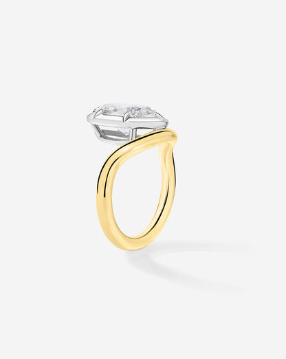 3.13 Oval Lab Diamond in The Nest