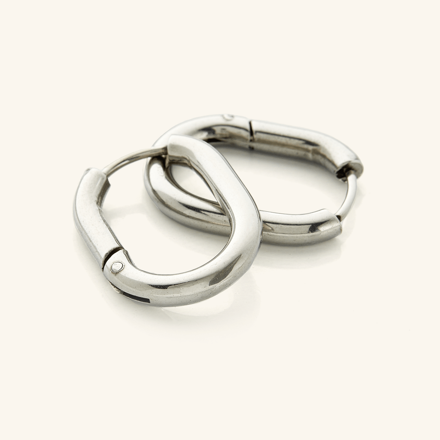 Essential Oval Hoops