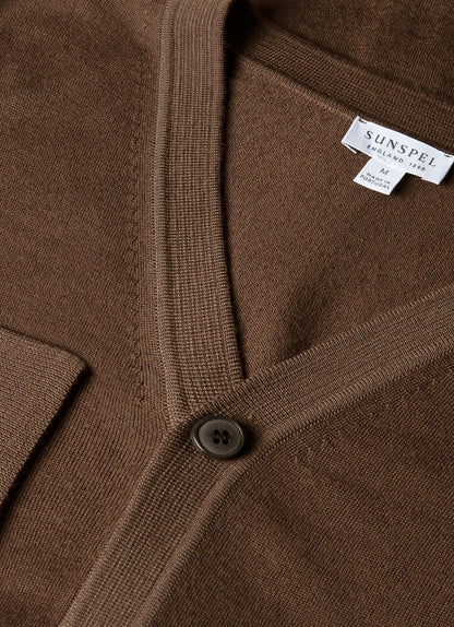 Mens Extra Fine Merino Cardigan In Bark Mcar8223 Brgc