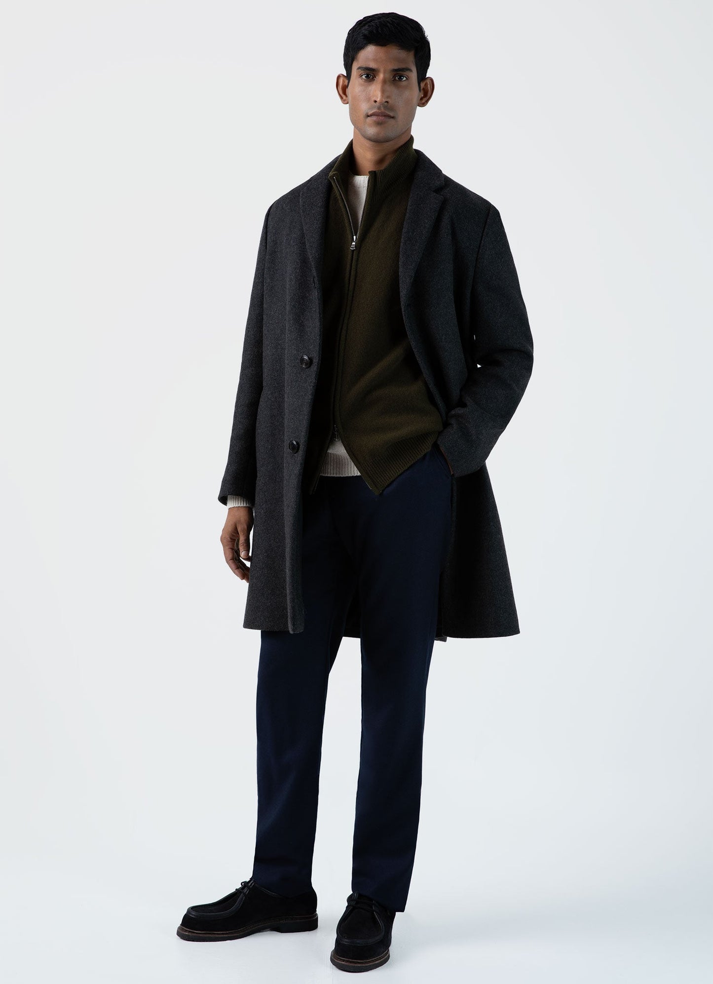 Mens Lambswool Gilet In Dark Olive Mjac7104 Gngw