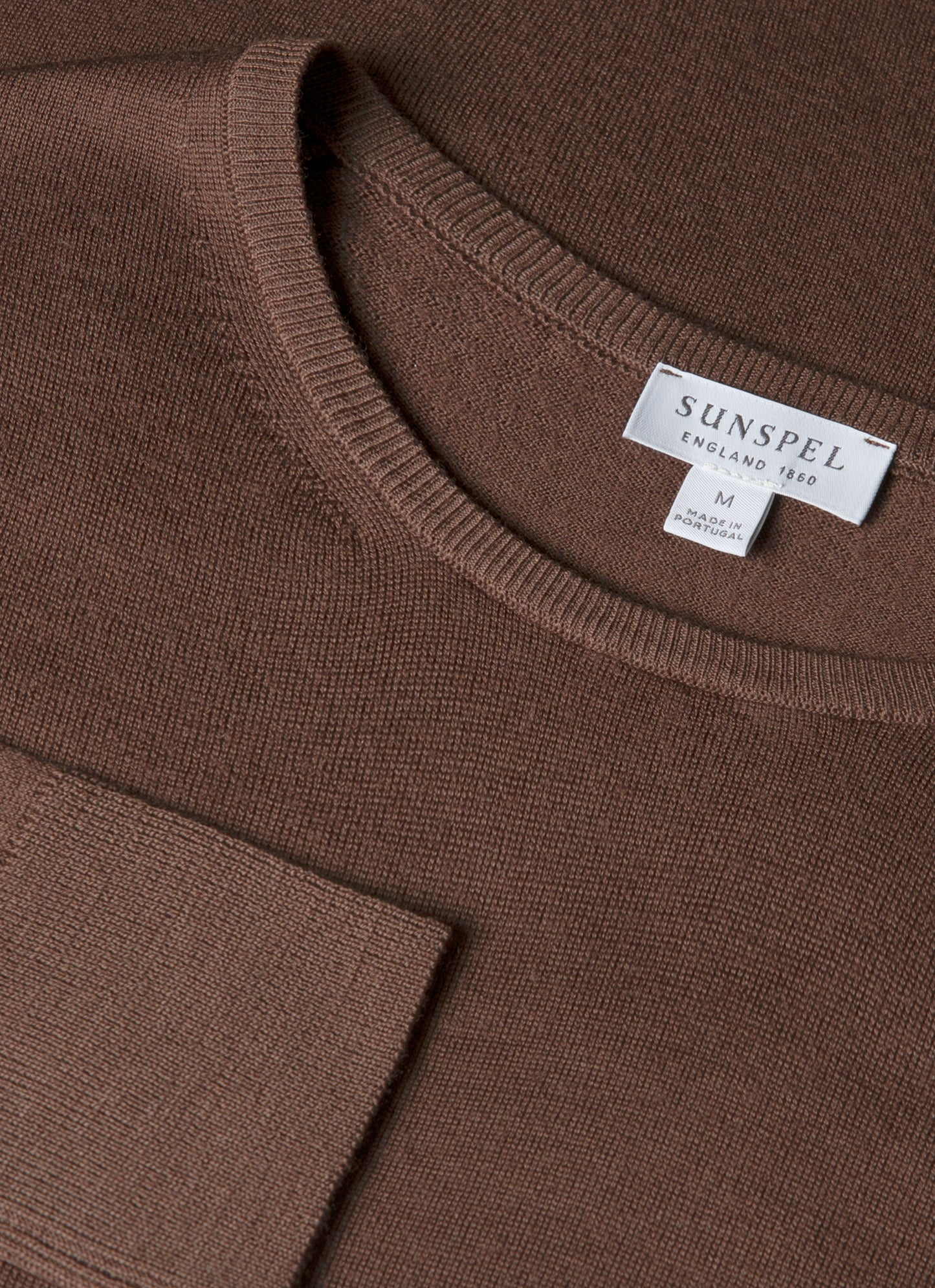 Mens Extra Fine Merino Crew Neck In Bark Mjum8058 Brgc