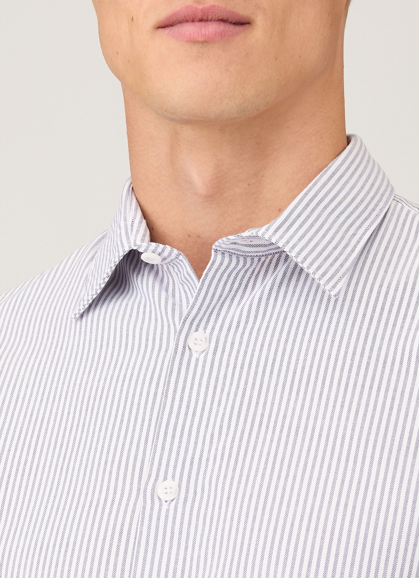 Mens Oxford Shirt In White Navy Msht2128 Stkt