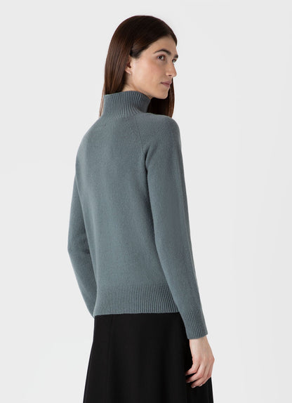 Womens Lambswool Funnel Neck Jumper In Smoke Green Wjum8052 Gnhp