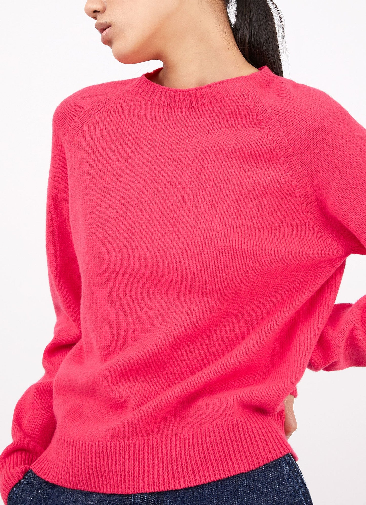 Womens Lambswool Crew Neck Jumper In Bright Pink