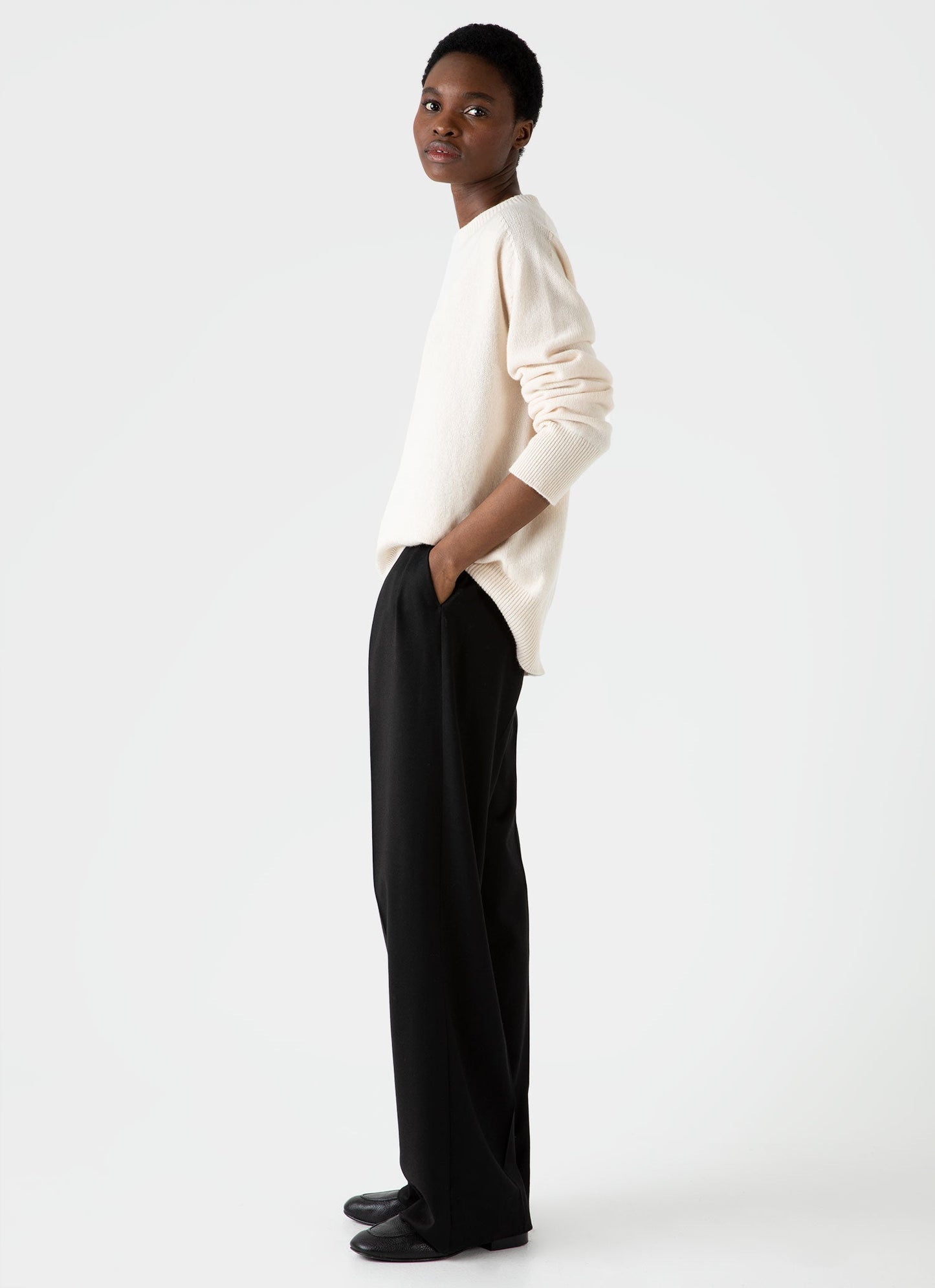 Womens Lambswool Crewneck Jumper In Ecru Wjum8176 Whcr