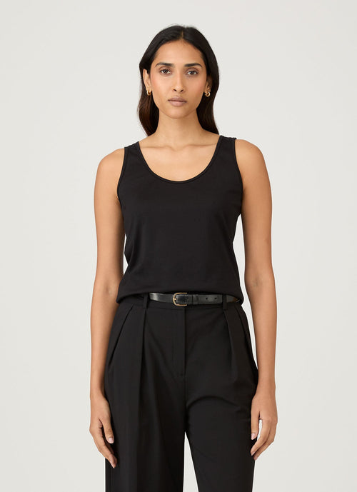 Women's Classic Vest in Black